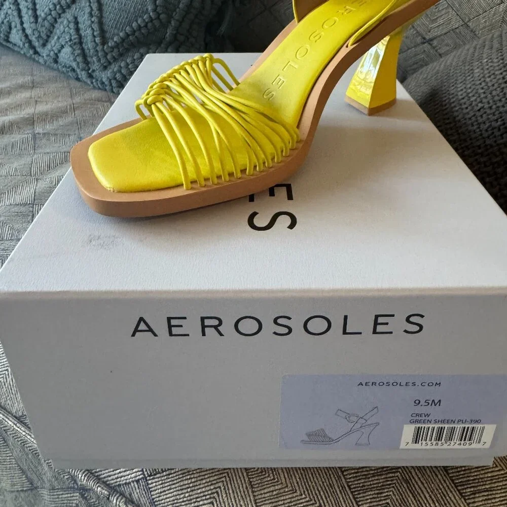 Brand new in box Aerosoles Green Sheen Crew Strappy Heeled Sandals size 9.5 - Picture 2 of 6